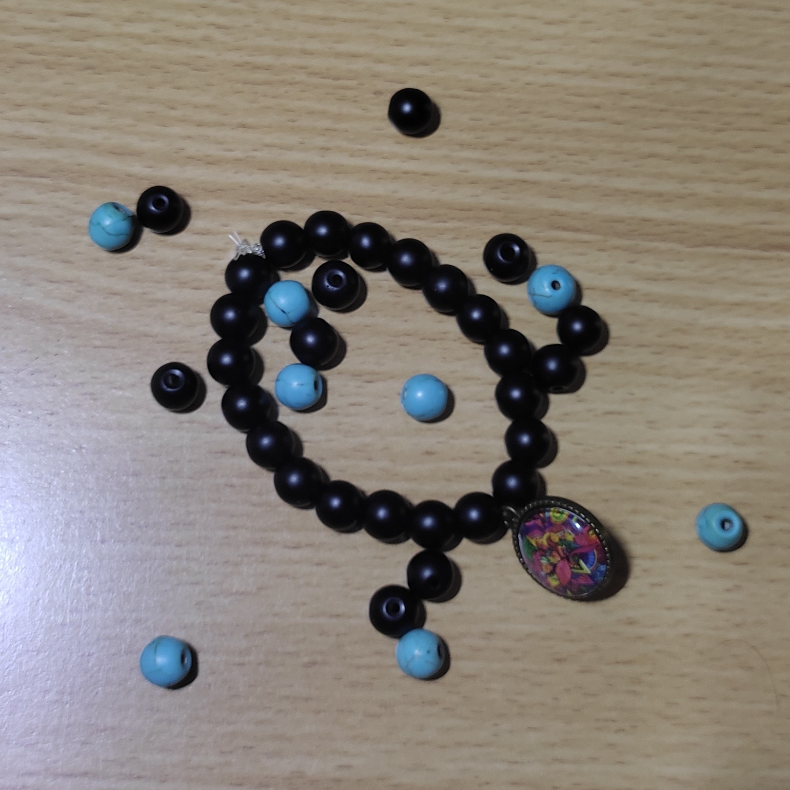 دستبند مهره ای زرینی