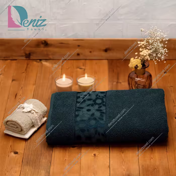 حوله دستی طرح سوپرایز رنگ یشمی تیره