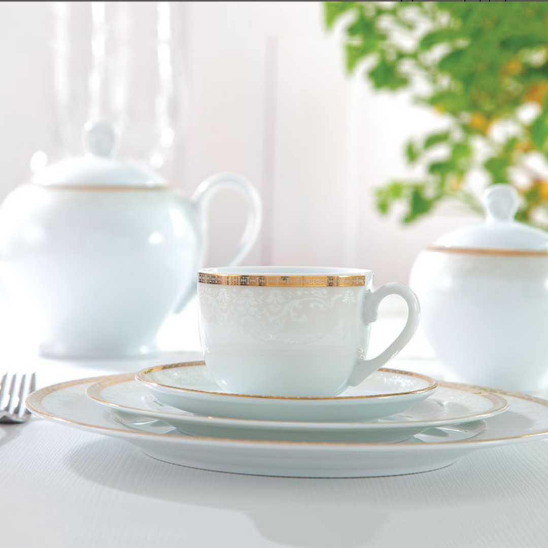 سرویس چینی زرین ریوا طلایی طرح ایتالیا اف (درجه یک) سرویس 6 نفره 28 پارچه ارسال بصورت پس کرایه