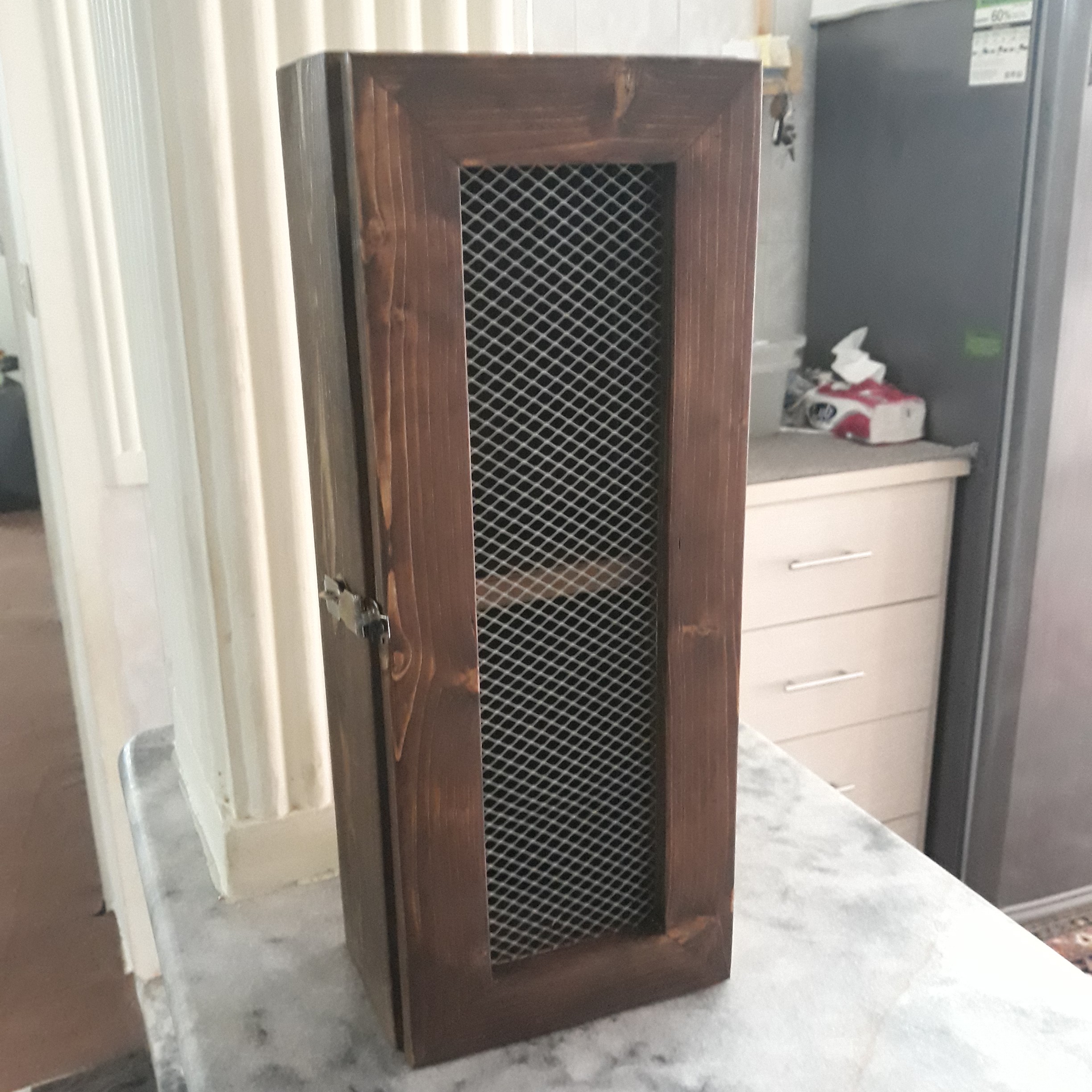 ارسال رایگان به سراسر کشور  باکس چوبی درب دار ، کابینت تمام چوب، مینی کابینت، صندوق چوبی