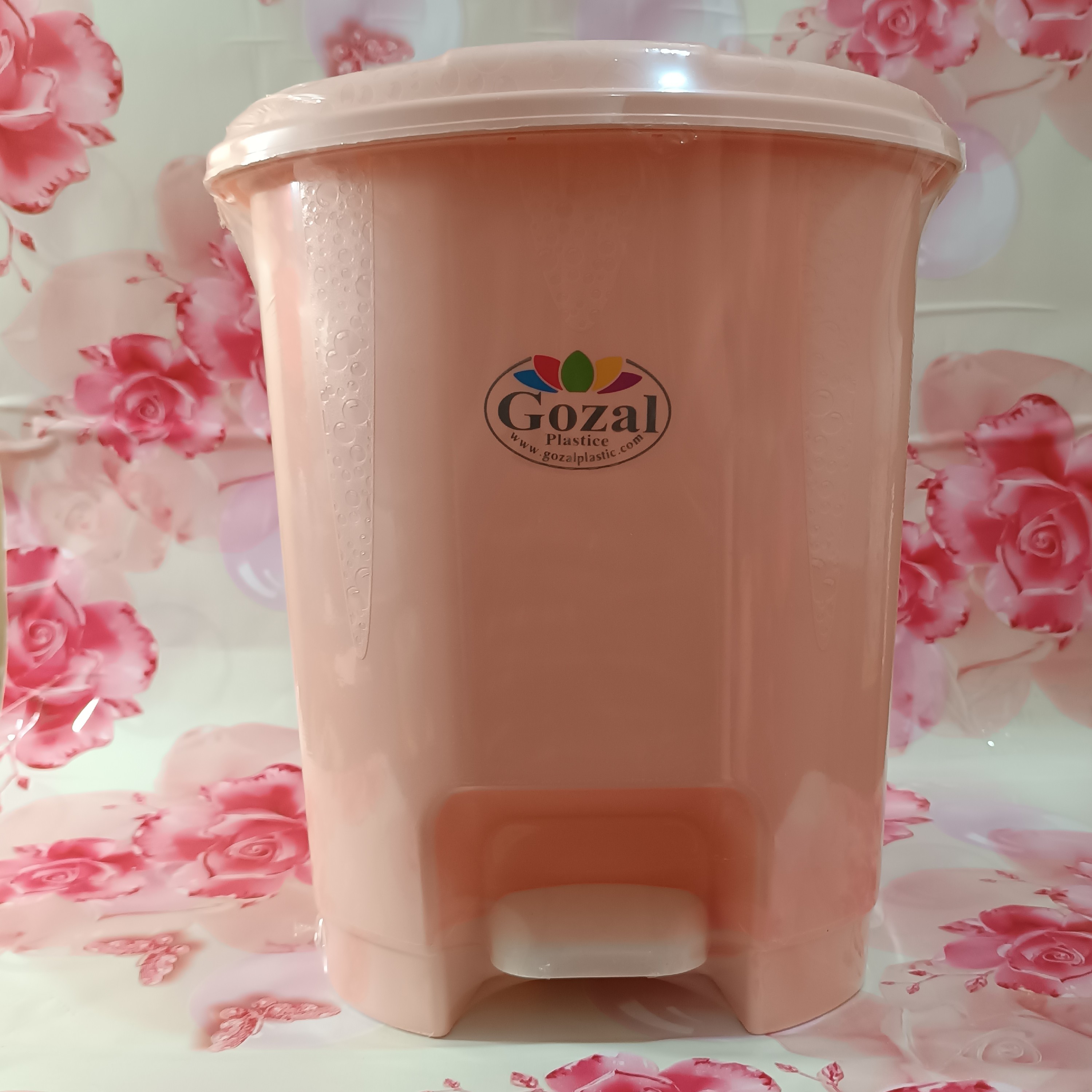 سطل زباله پدالی، سایز متوسط، رنگ صورتی، ارتفاع 30 قطر 25