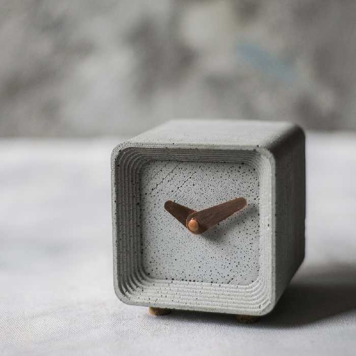 ساعت رومیزی استودیو پله مدل PC1