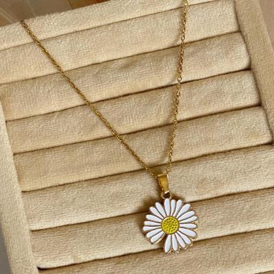 گردنبند گل بابونه