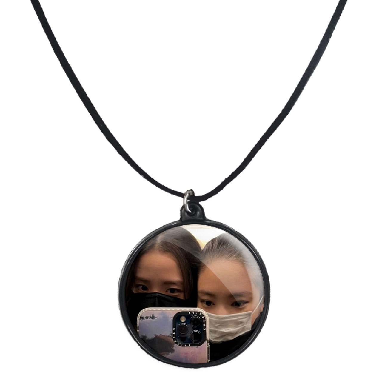 گردنبند پرمانه طرح بلک پینک کد pmb.18093 مدل دو طرفه