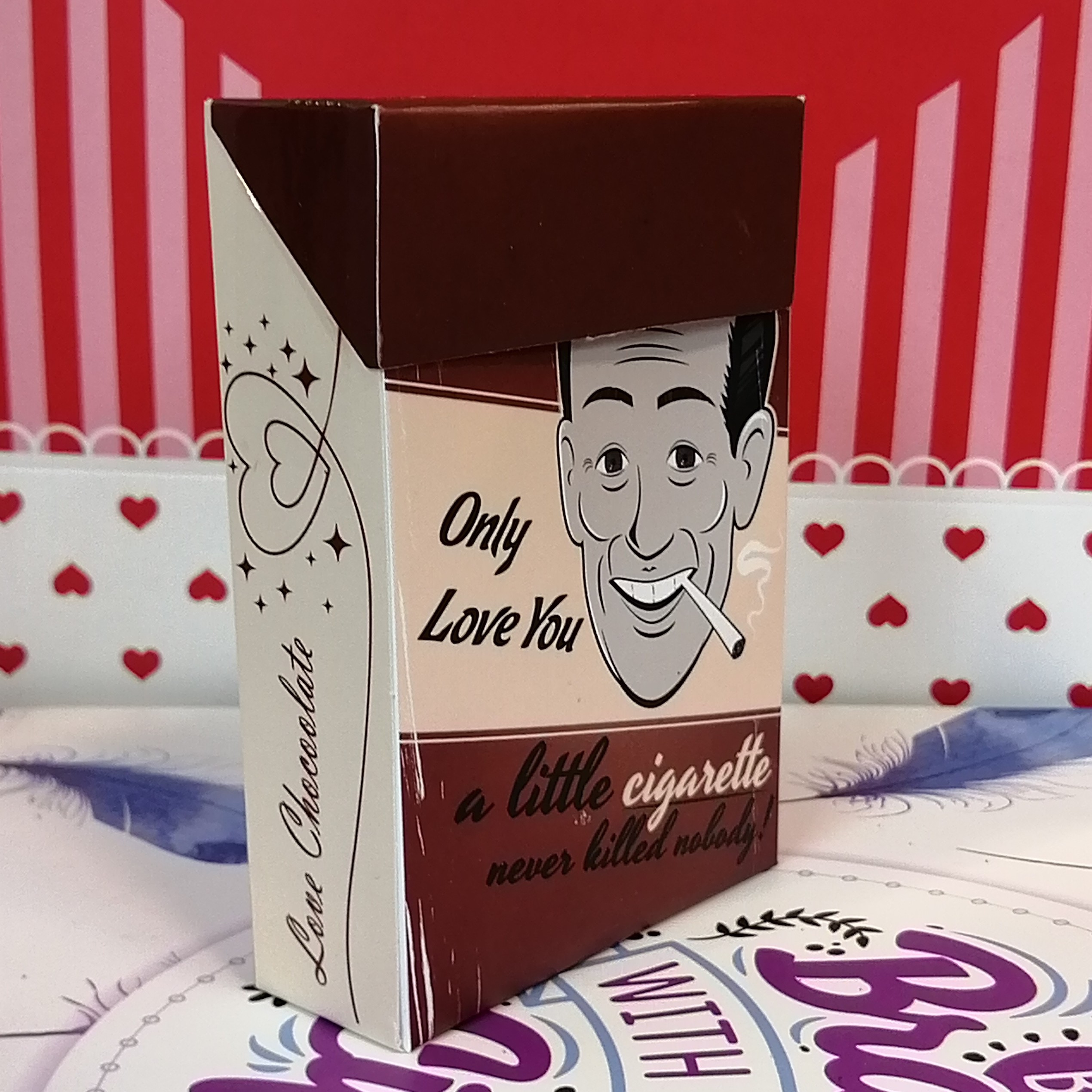 شکلات طرح سیگار  برند only love you مخصوص کادو
