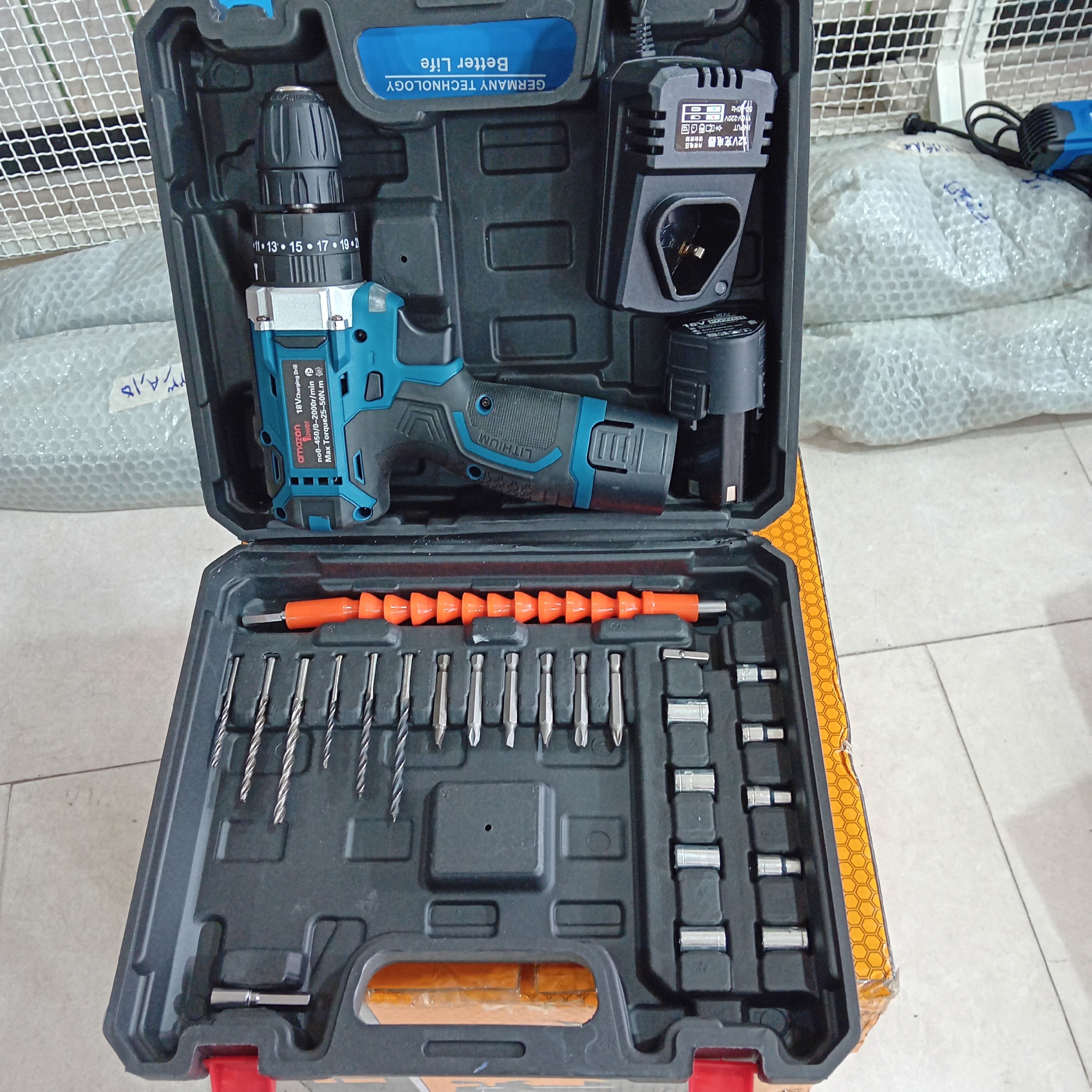 دریل شارژی شرکت آمازون