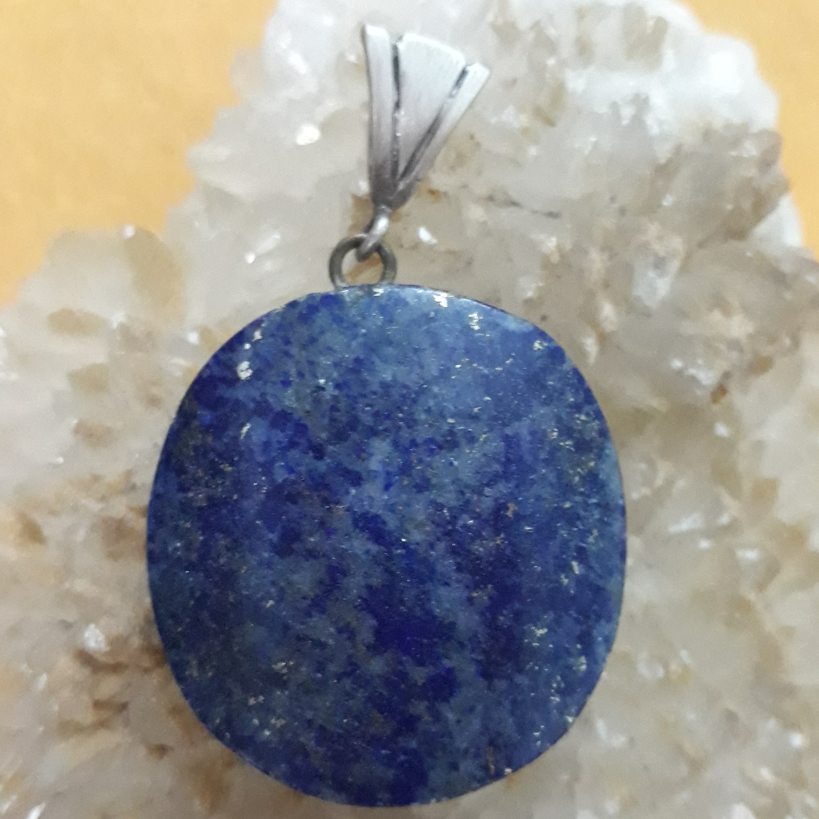 گردن  اویز بزرگ گرد سنگ طبیعی لاجورد بسیار قشنگ وزیبا