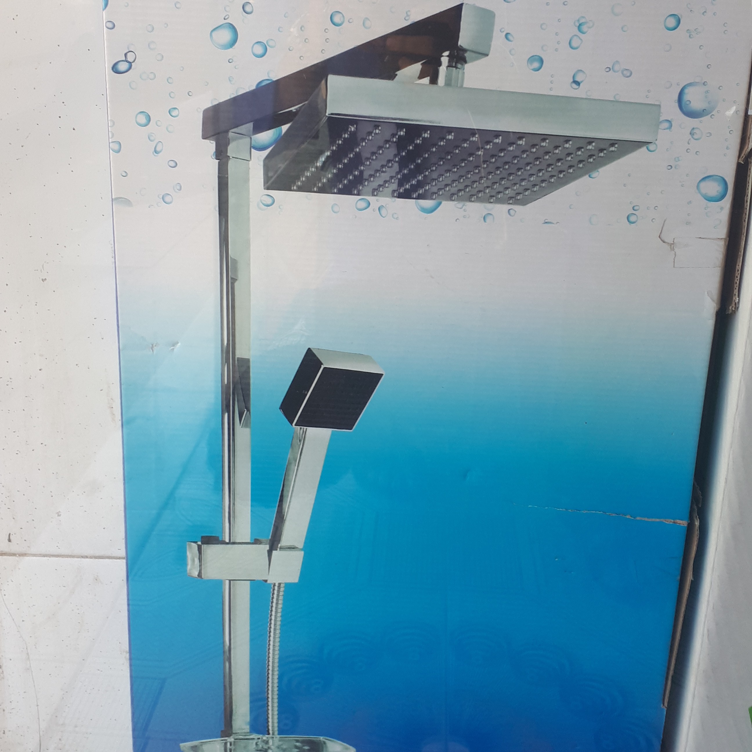 علم دوش  یونیورست ،در طرح ها  و مدل های متفاوت ،نقره ای،طلایی،و...