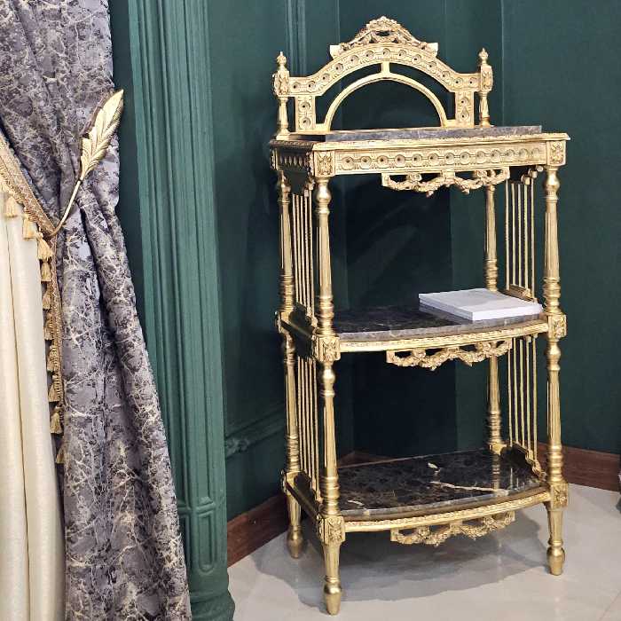 میز سرو طلایی با صفحه سنگ