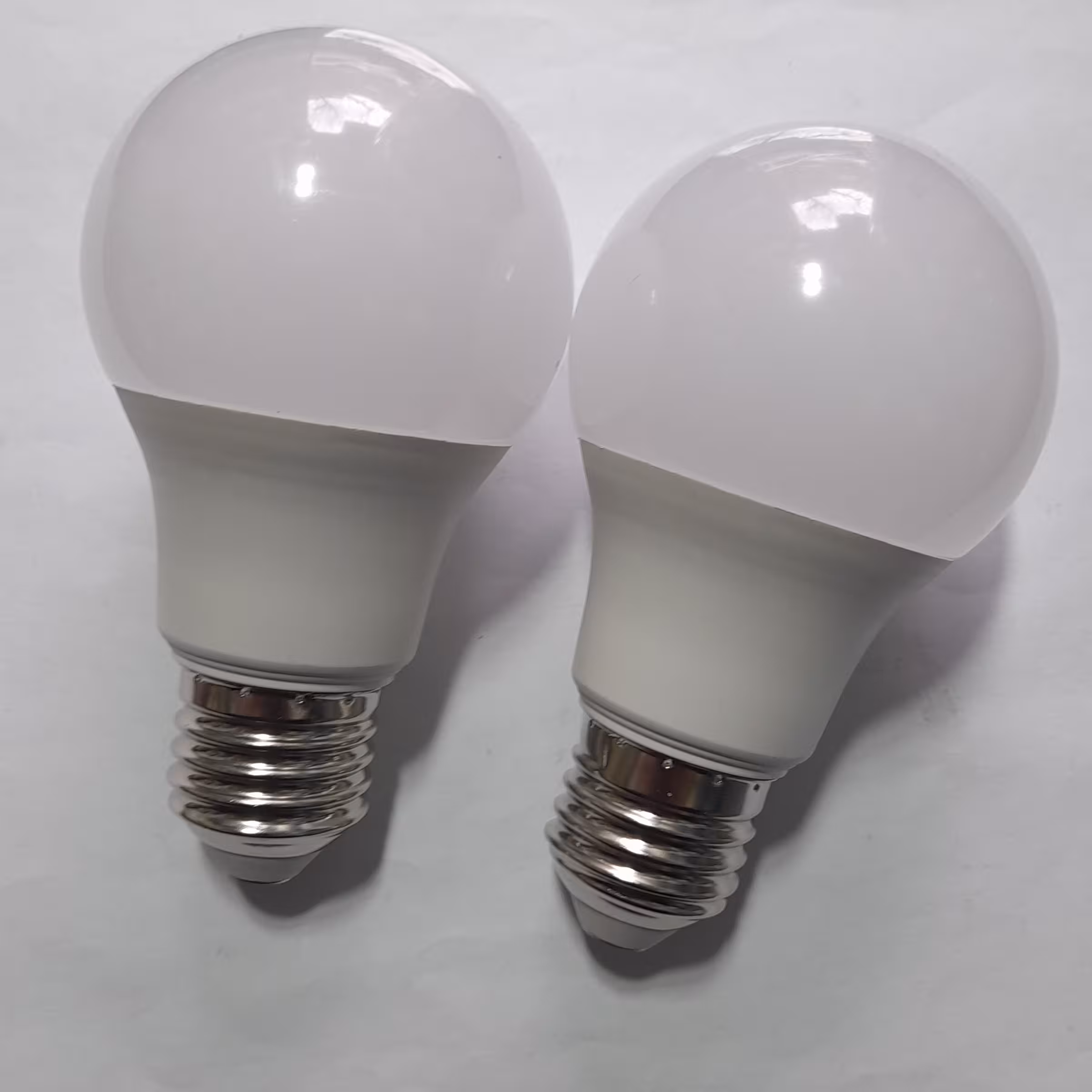 لامپ 15 وات آفتابی،2عددی،ارسال رایگان،گارانتی دار