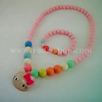 ست دستبند و گردنبند
