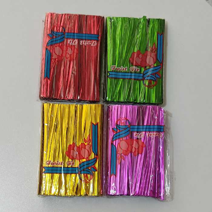 بست شکلات و آجیل بسته های حدود 250 عددی