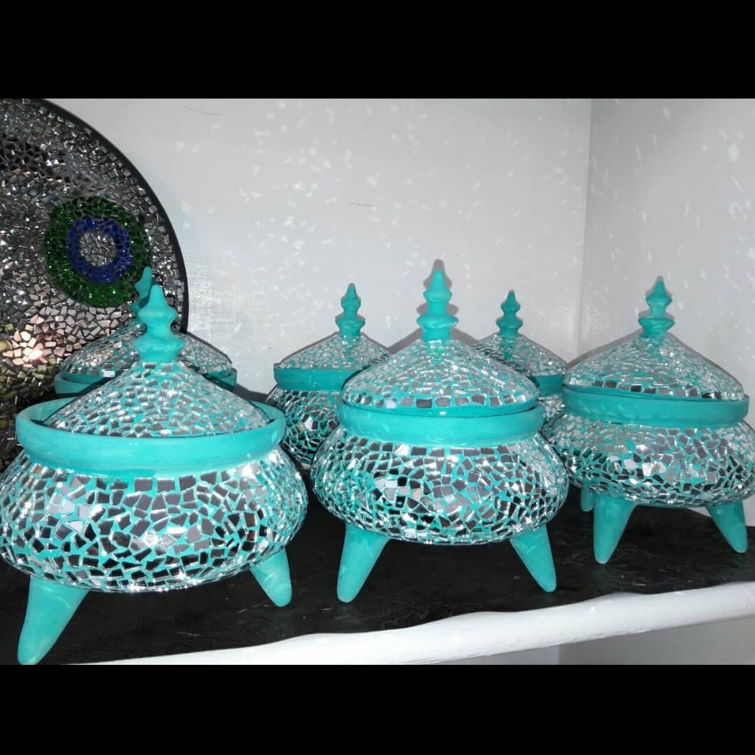 آینه کاری شکلات خوری سه پایه کوچک 