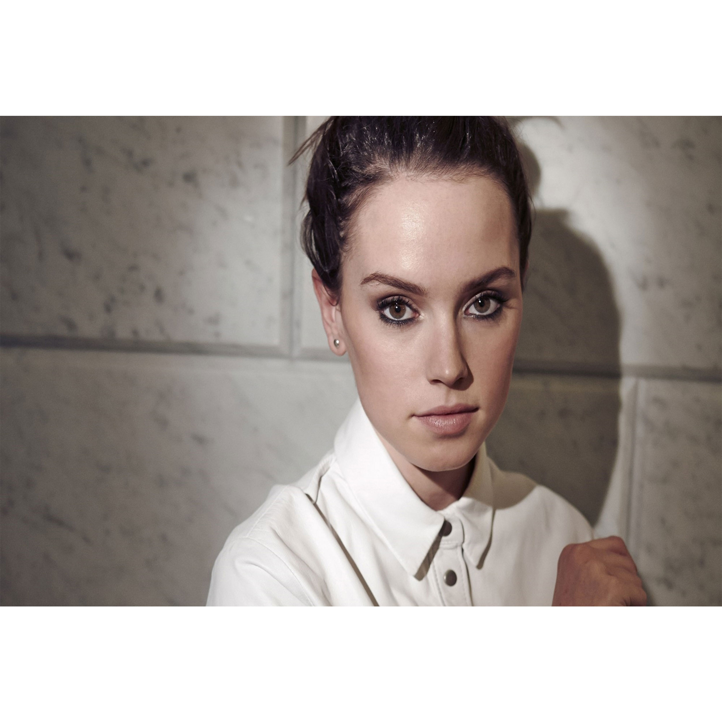 تابلو شاسی مدل بازیگر دیزی ریدلی T5966