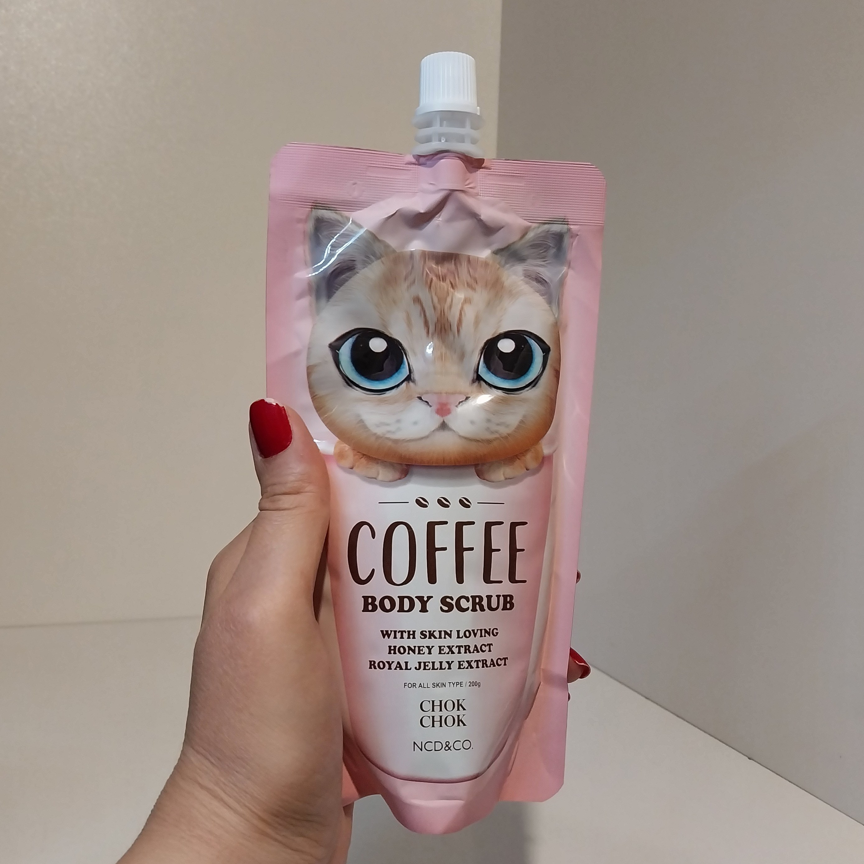  اسکراب بدن چوک چوک قهوه با عصاره عسل و ژل رویال 200گرم Chok Chok Coffee Body Sc