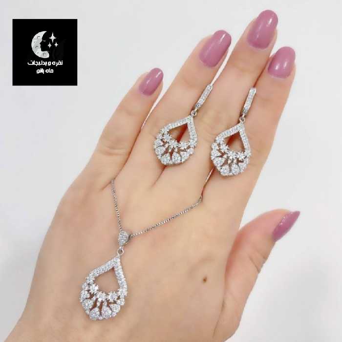 نیم ست نقره زنانه عیار 925 با آبکاری طلا سفید ضد حساسیت