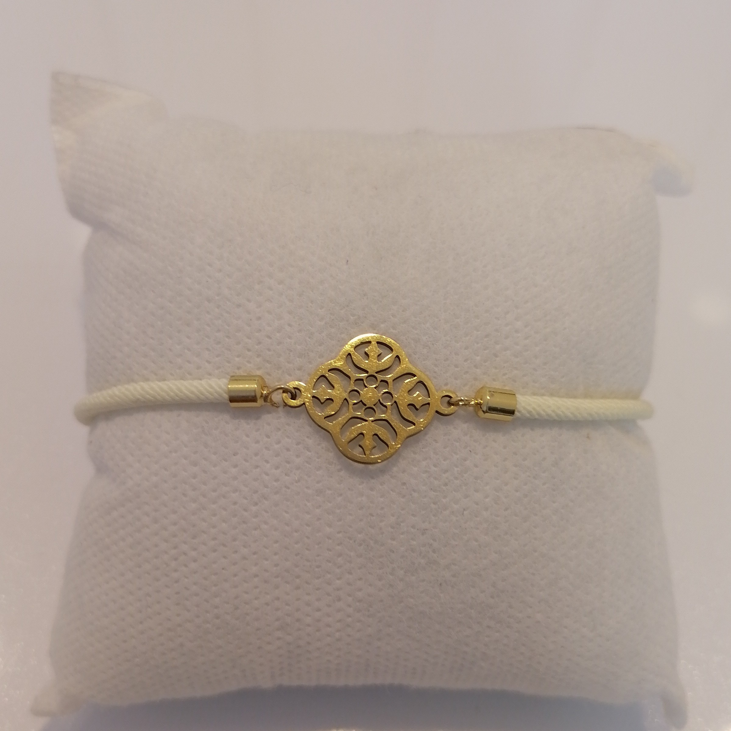 دستبند استیل با بند کرمی فری سایز