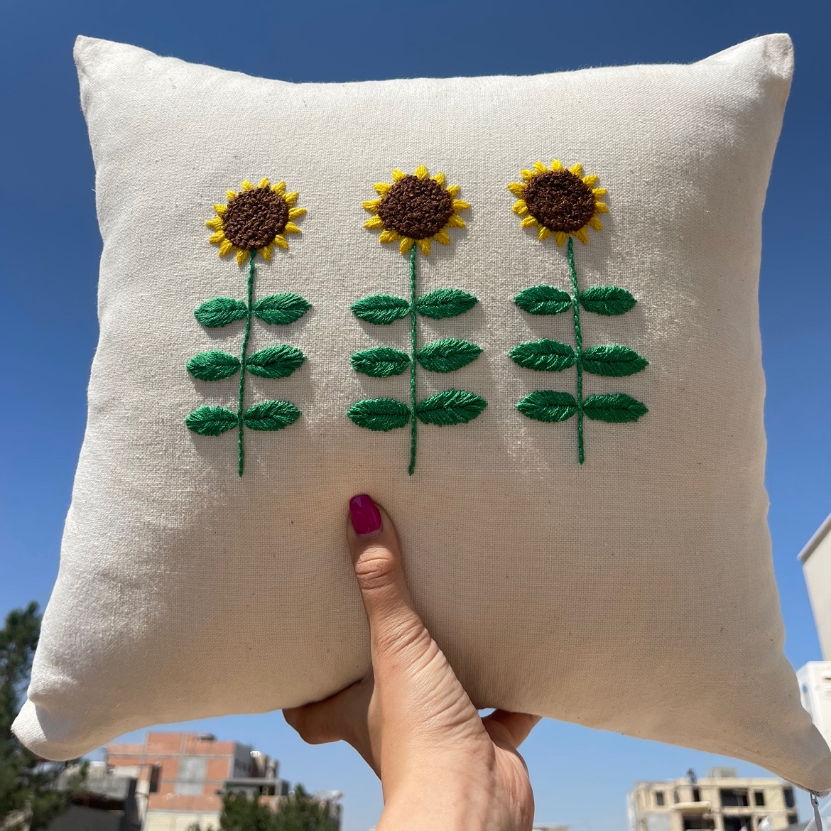 کاور کوسن گلدوزی