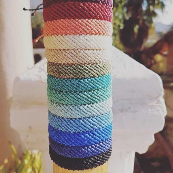 دستبند بافت اسپرت تک رنگ