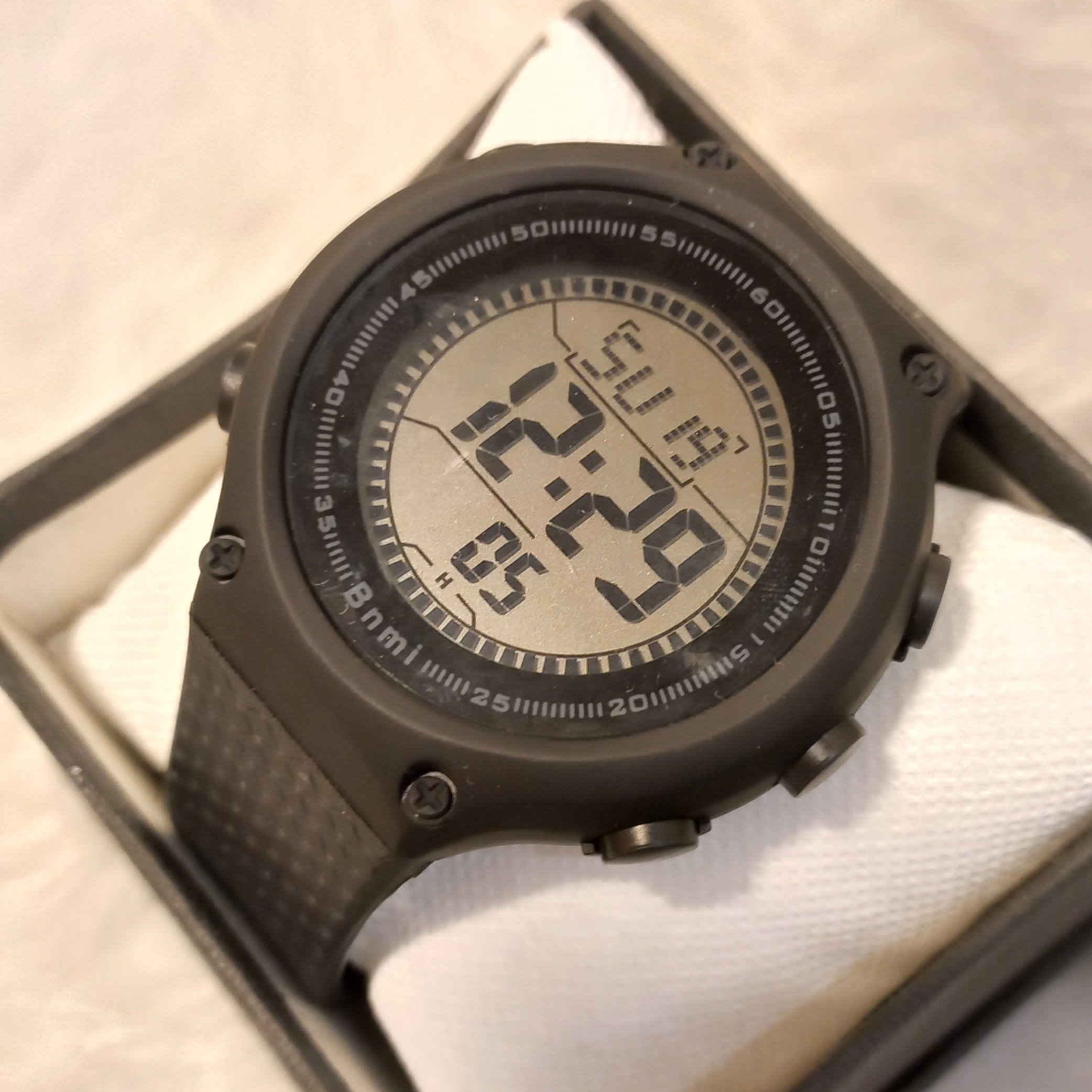 ساعت مچی دیجیتال کماندویی مشکی درجه یک باکیفیت