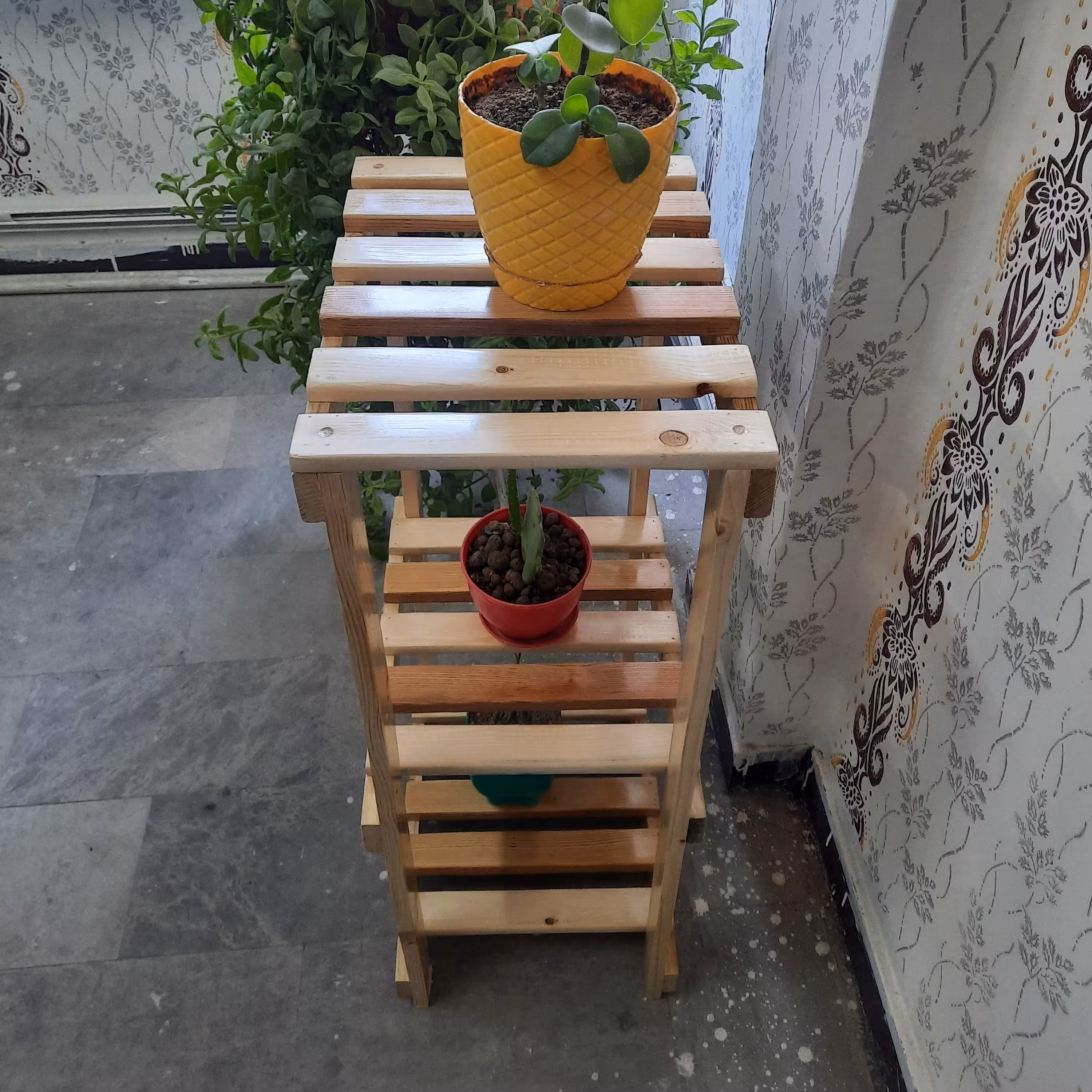 سه طبقه چوبی ..وزن 2 کیلوگرم کاملا چوبی در ابعاد مختلف قابل سفارش است