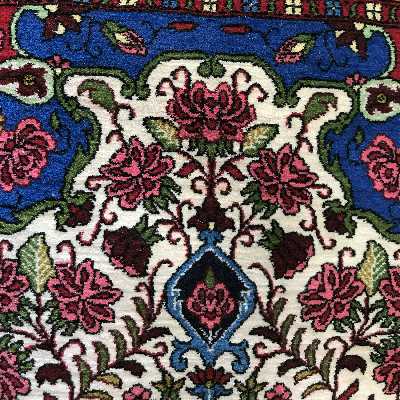 فرش دستبافت یک و نیم متری کد m202 