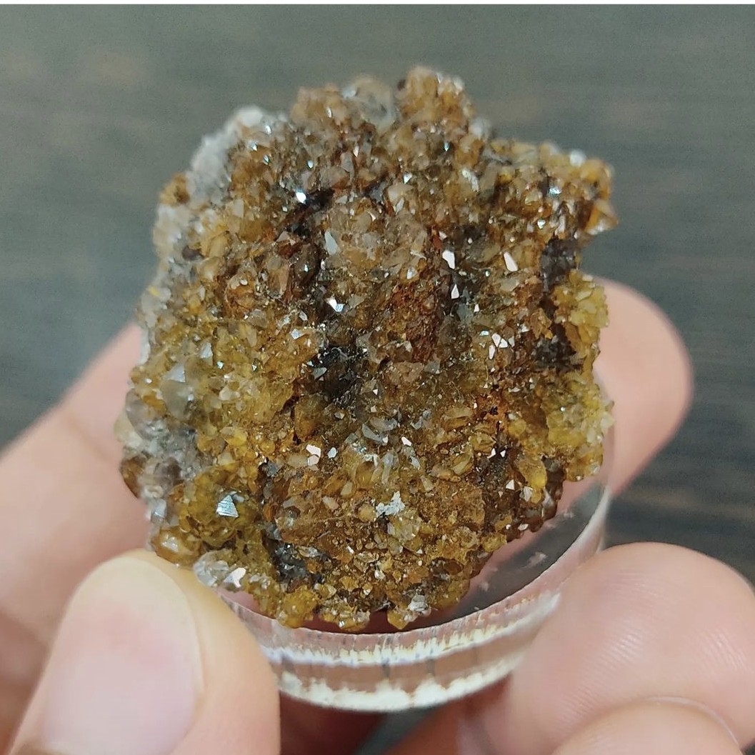 سنگ کلاستر کلسیت شکلاتی 