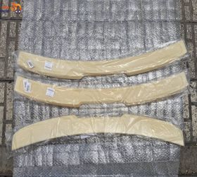 اسپویلر روی شیشه عقب مناسب برای e60
