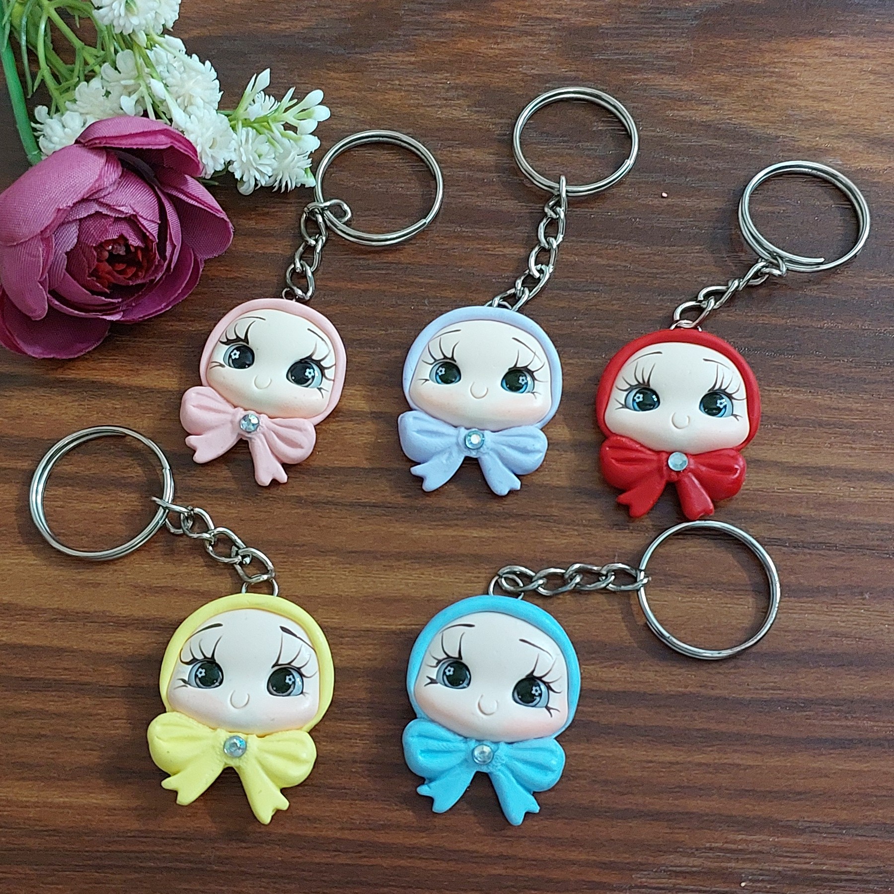 پک هدیه 50 عدد آویز کیف مدرسه جاکلیدی دخترانه حجاب پیکسل خمیری گیفت سرکلیدی برای کودکان جاسوئیچی جاسوییچی مذهبی