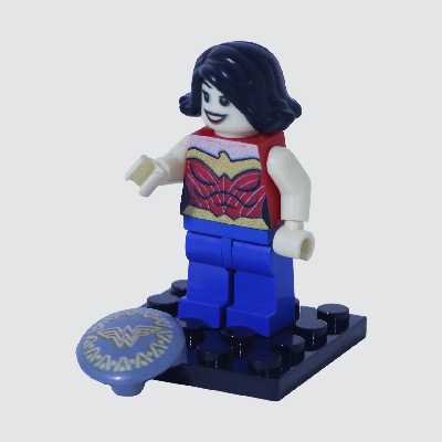 ساختنی مدل ابرقهرمان واندرومن