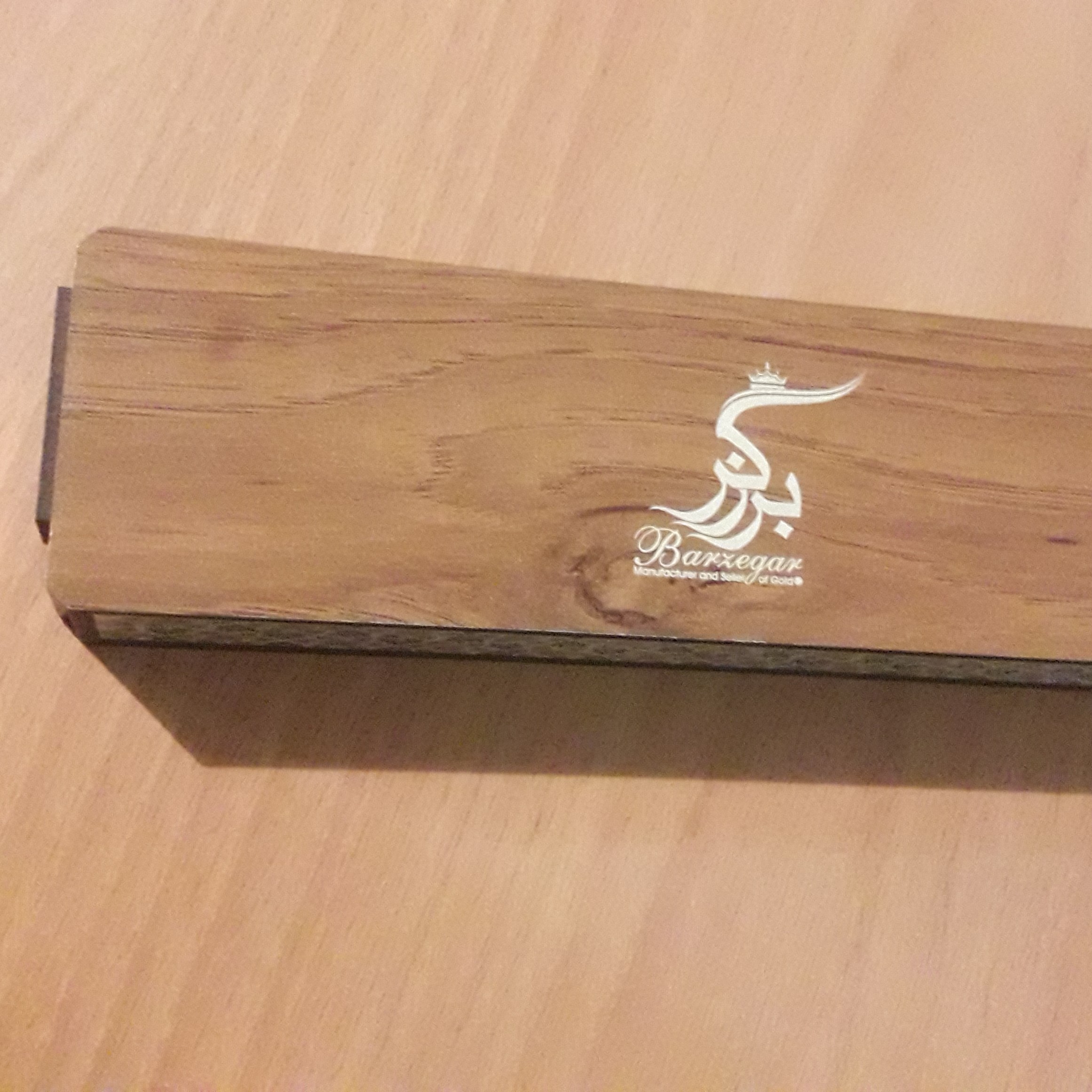 جعبه هدیه جای دستبند و گردنبند