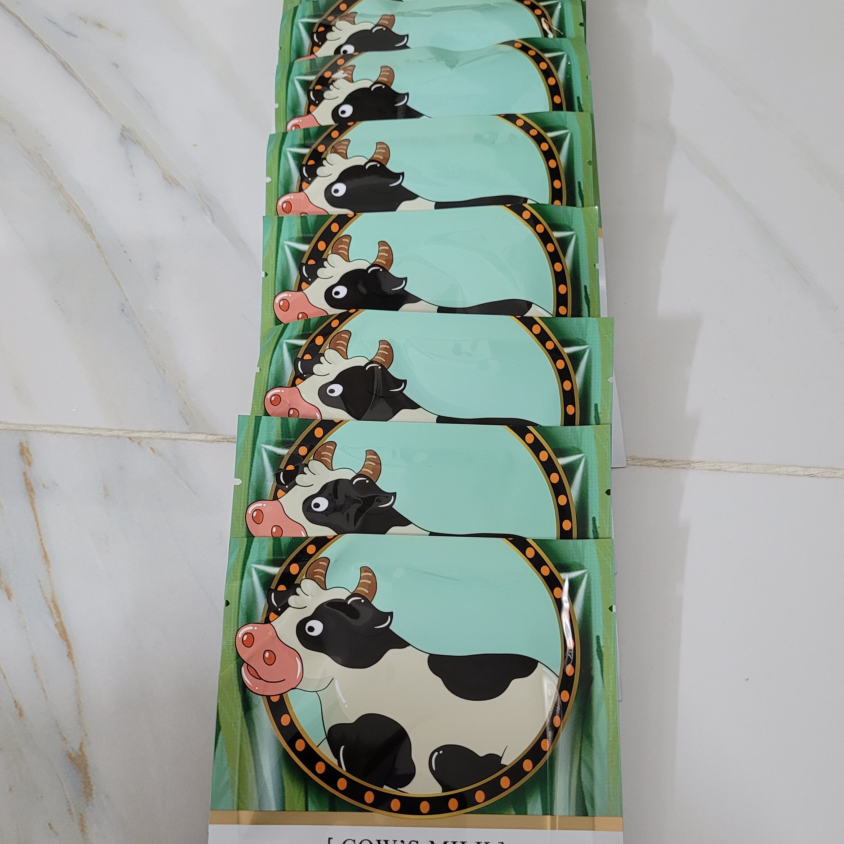 ماسک ورقه ای و آبرسان HAPPY LADY اصلی صورت اعلاء ساخته شده با  پروتئین شیر گاو حجم 28میل