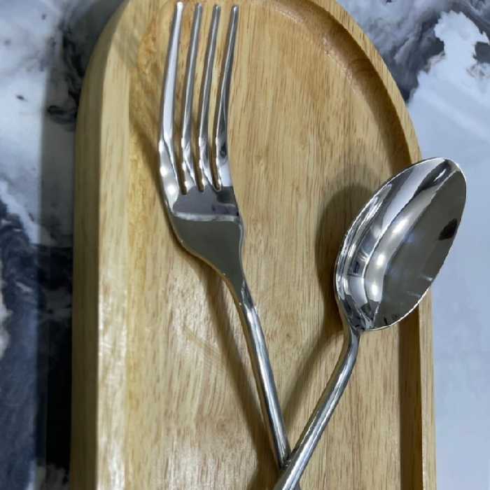 سرویس قاشق و چنگال 132  پارچه زولینگن مدل 18/10