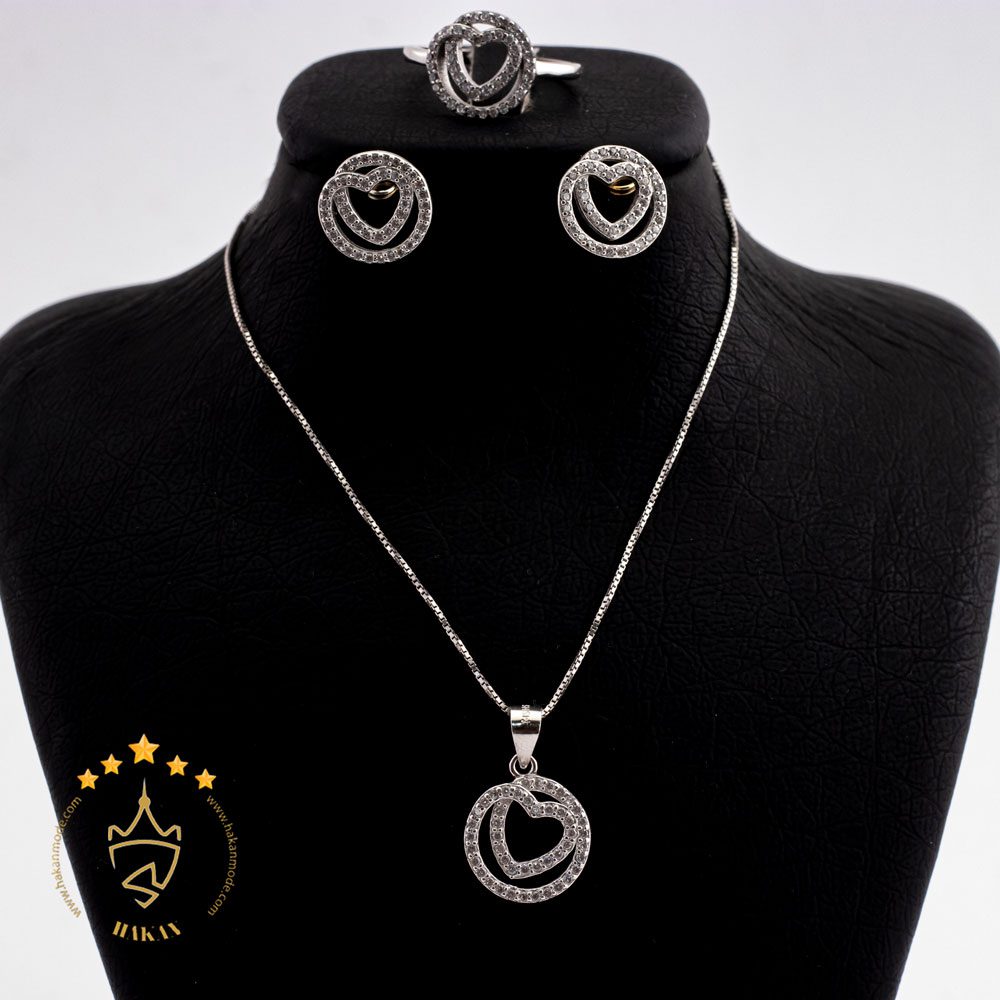 نیم ست با انگشتر نقره طرح قلب و دایره | H 645