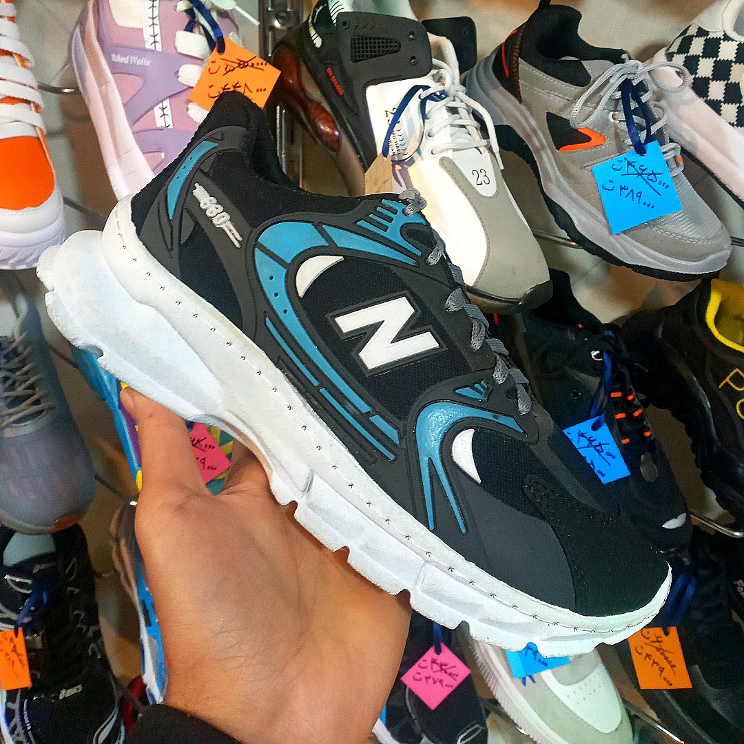 کفش کتونی 22