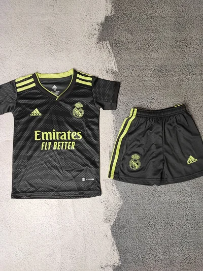 لباس سوم رئال مادرید بچه گانه 2023