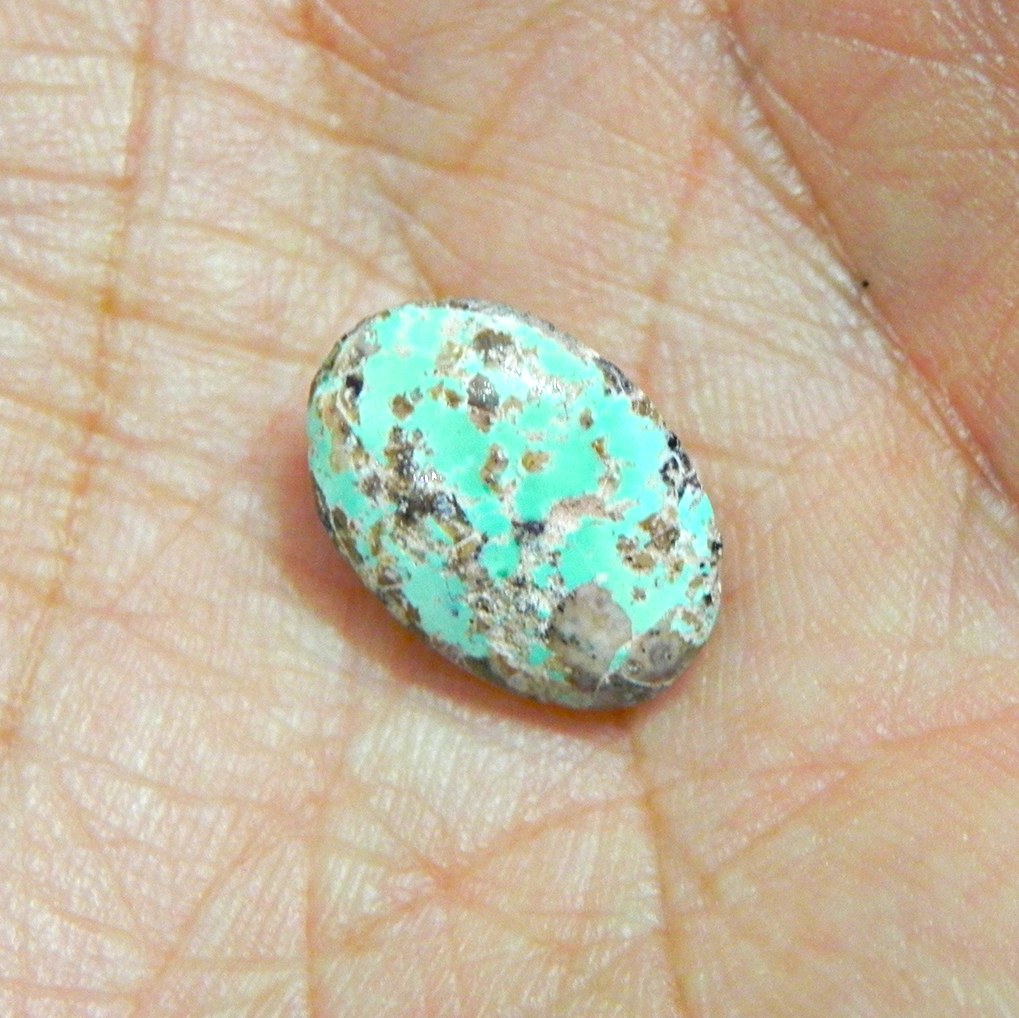 نگین سنگ فیروزه نیشابور شجر  اصل معدنی تراش بیضی مناسب گردنبند کد8