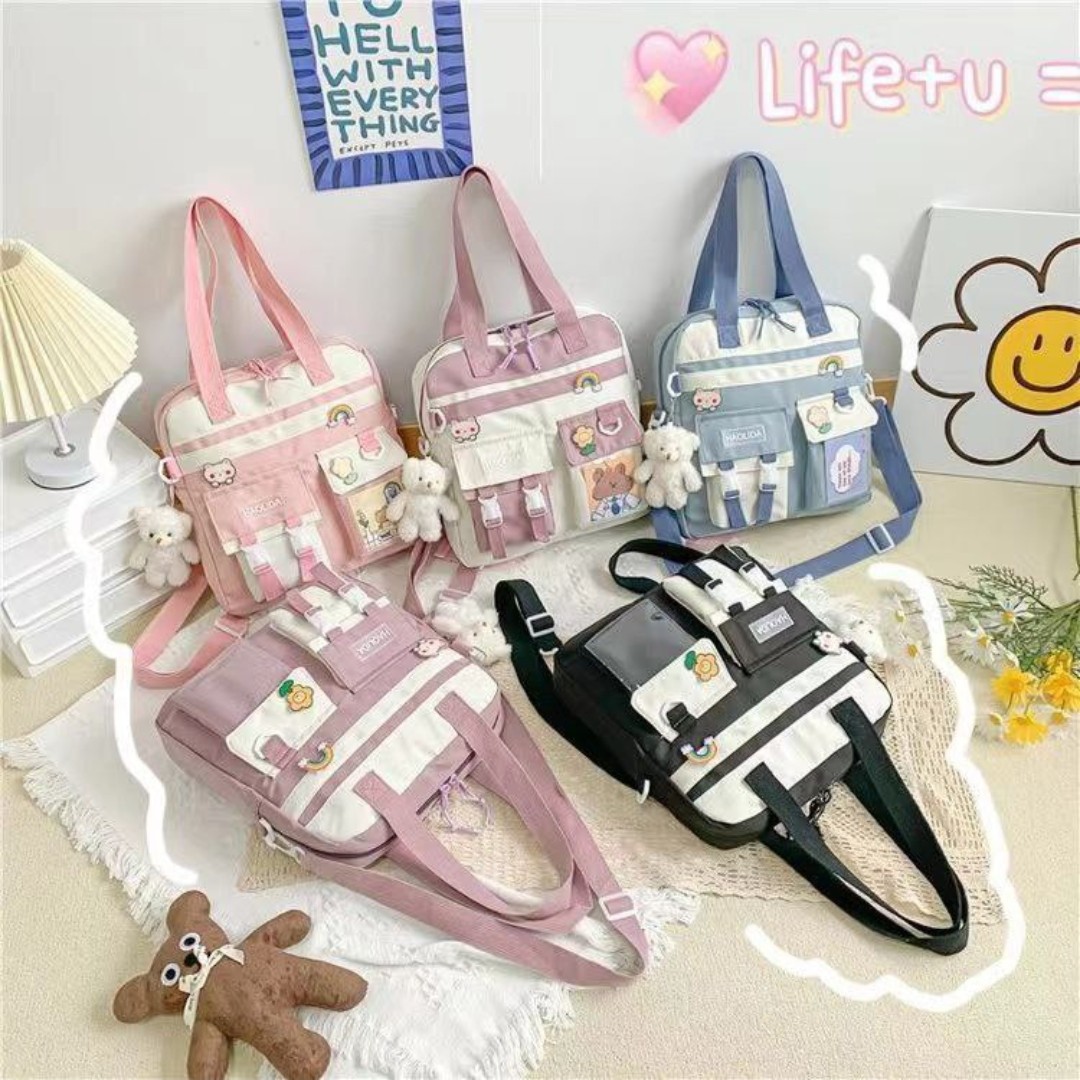 کیف دوشی دخترانه شیک و کیوت وارداتی کیفیت تضمینی مناسب راهنمایی دبیرستان جنس برزنتی ضد آب رنگبندی متنوع و جذاب 