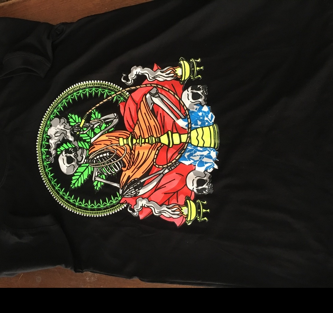 تیشرت لش اسکلتی