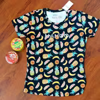 تیشرت وارداتی برندmango،جنس نخی بسیار نرم و لطیف در سایزهایM.L.XL.XXL.ودرطرح های متفاوت و شاد 