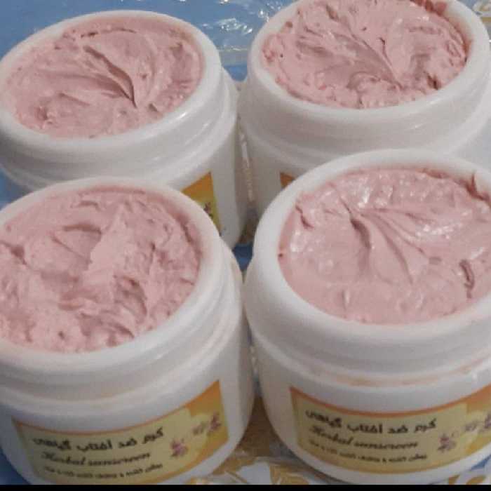 کرم ضدآفتاب گیاهی