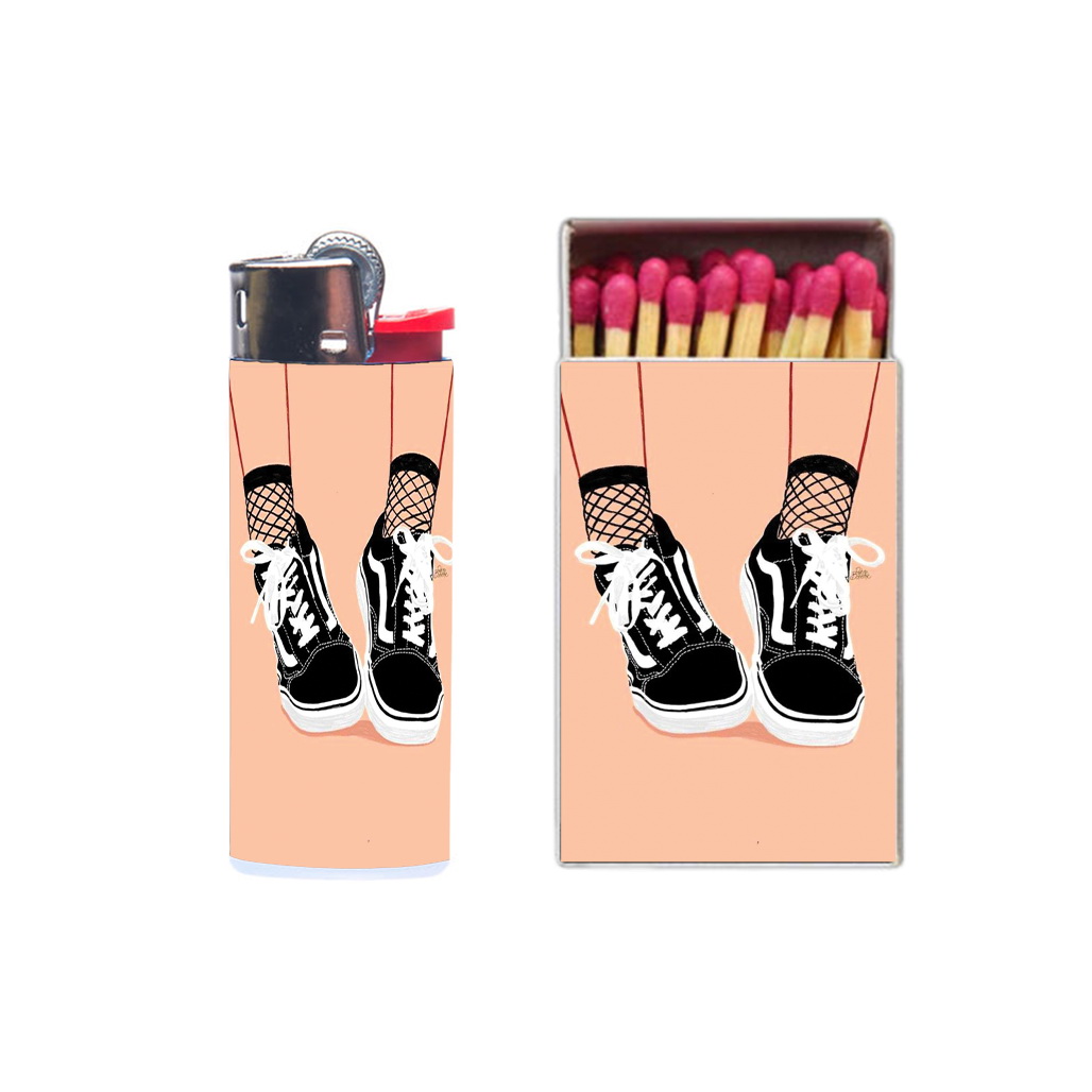 فندک مدل کفش کد 1300 به همراه کبریت