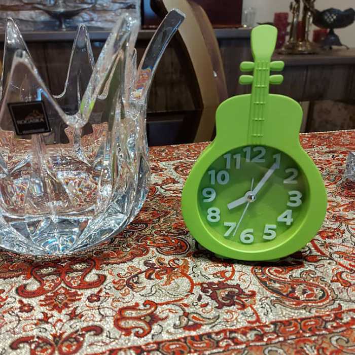 ساعت رومیزی مدل گیتار 65425