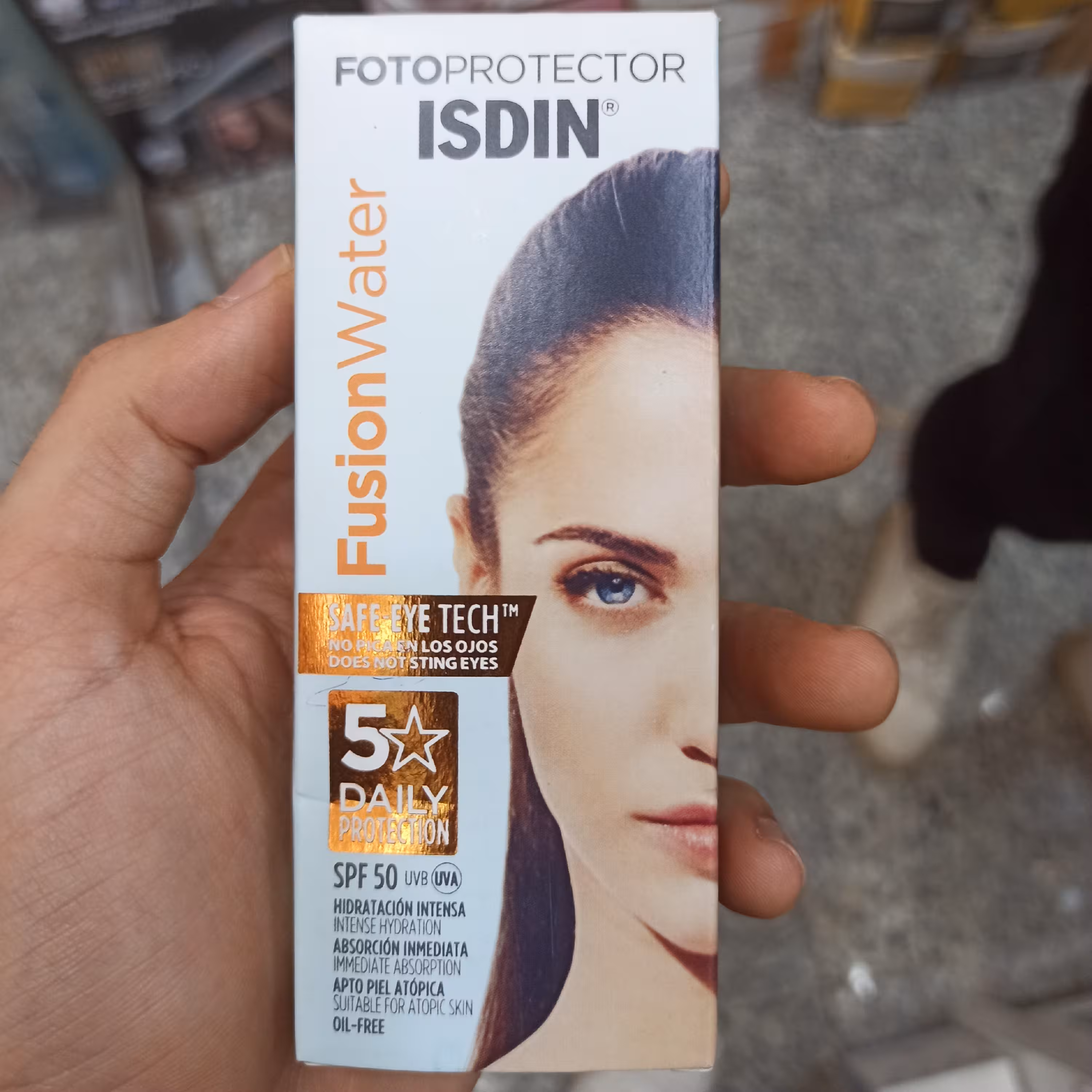 کرم ضد آفتاب ایزدین isdin مدل تکنولوژی چشم safe eye tech حجم 50 میل اصل اسپانیایی