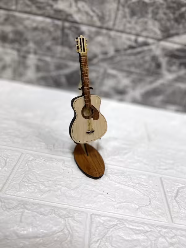 ساز گیتار دکوری