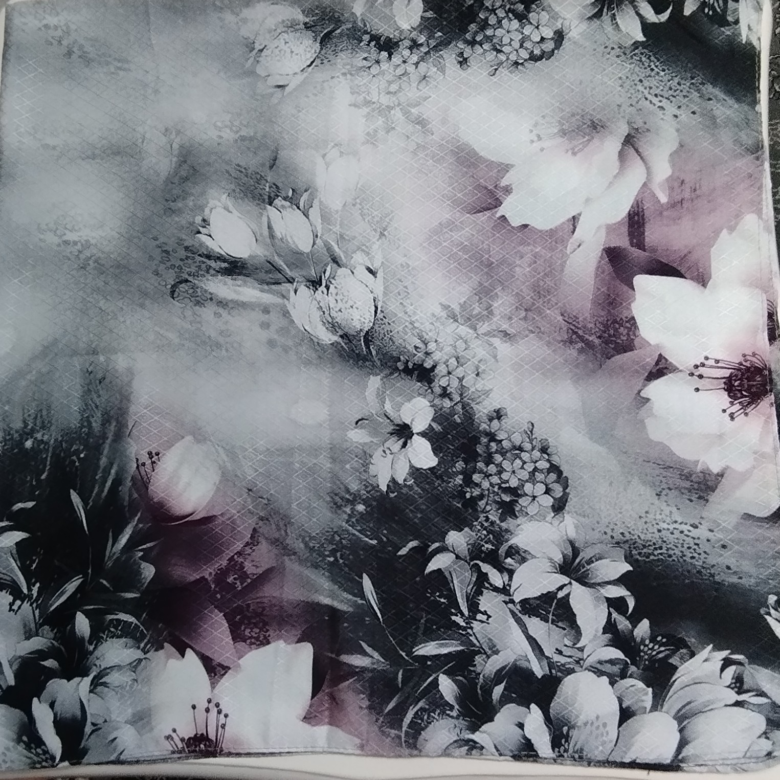 روسری نخی زنانه طرح گل3