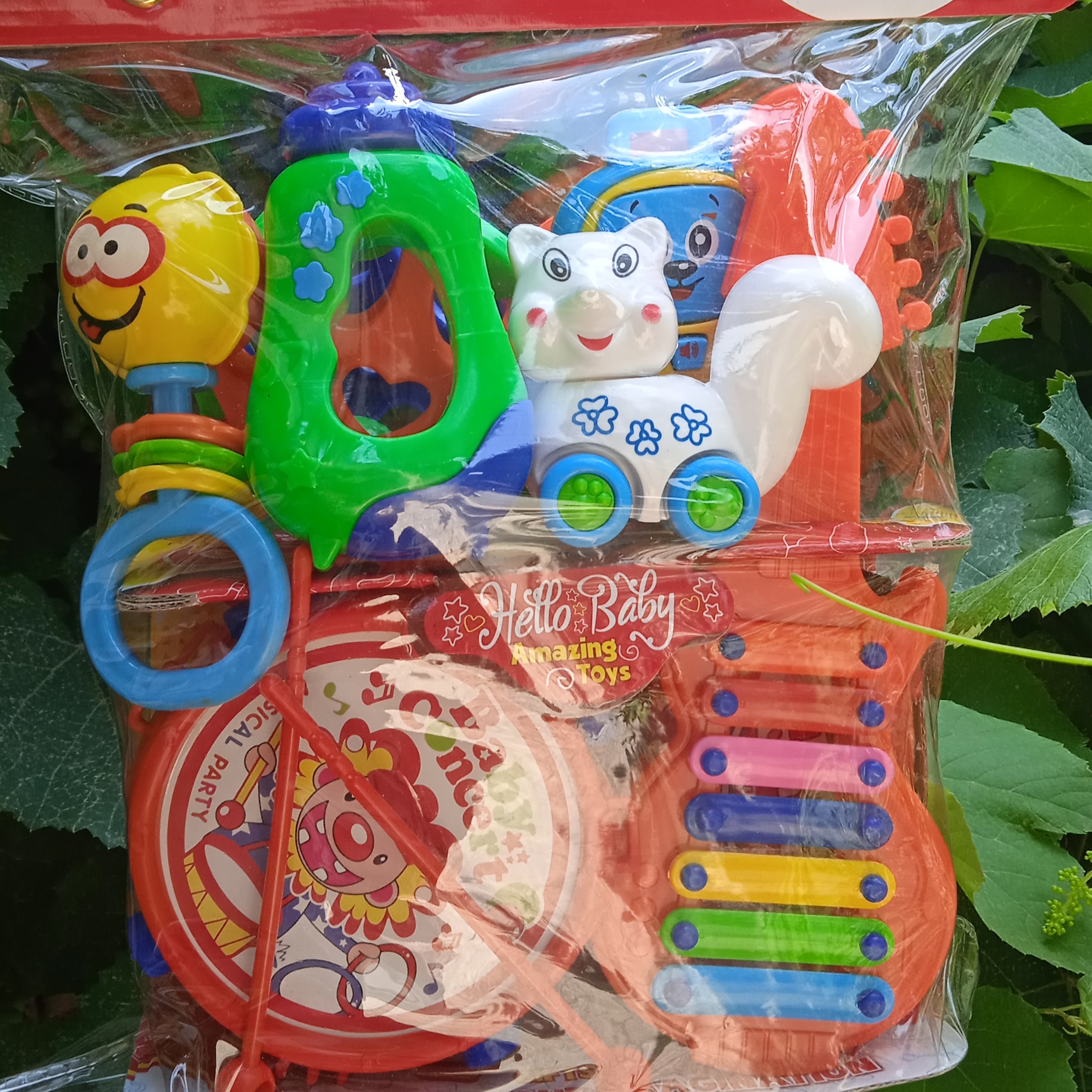 اسباب بازی نوزاد پک جغجغه مدل نشکن به همراه تبلت توپ شیشه شیر عروسک و گوشی