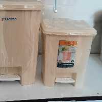 سطل زباله پدالی تسا مدل زمرد سایز1