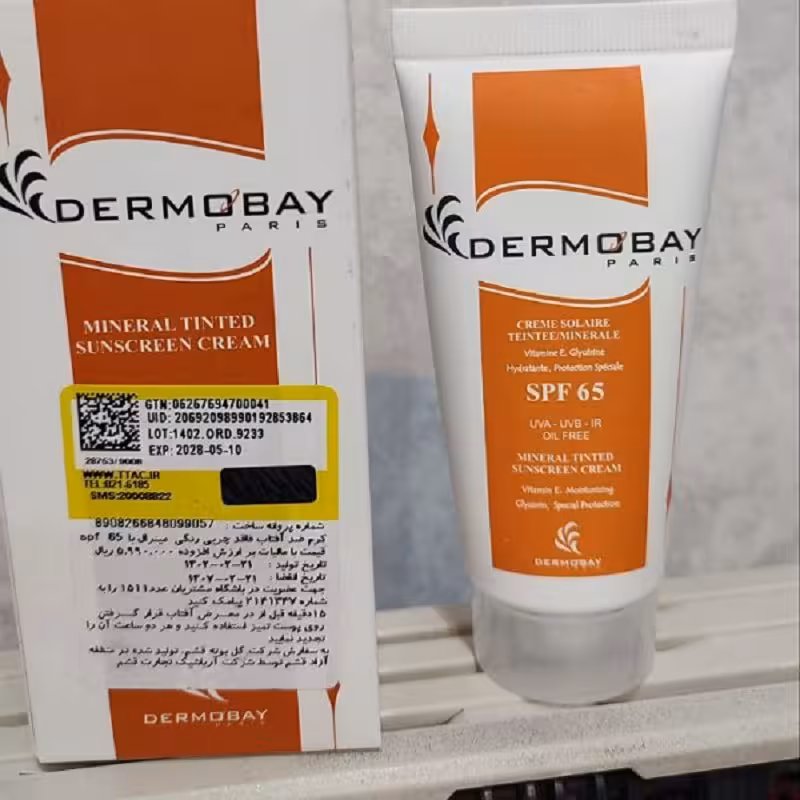 کرم ضد آفتاب رنگی درموبای DERMOBAY SPF65 