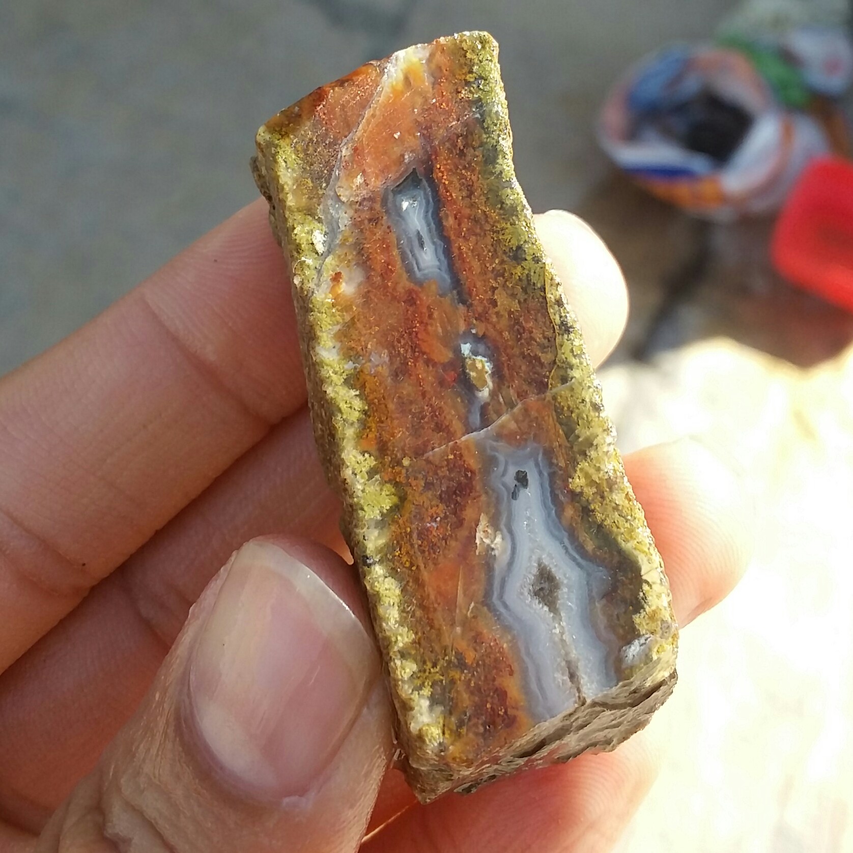 اسلایس سنگ راف عقیق سلیمانی سه بعدی به همراه منظره هفت رنگ بسیار زیبا و خاص 100 در 100 طبیعی  شاهکار خلقت
کد 12205